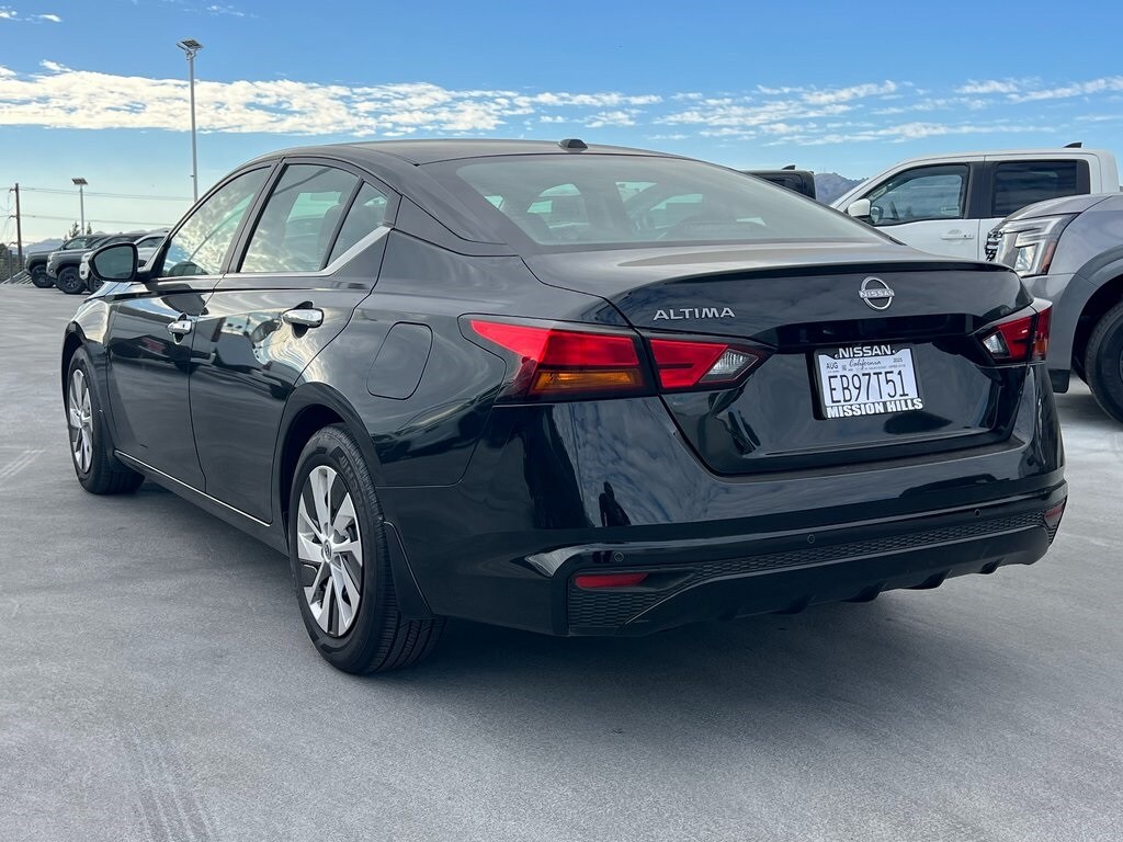 2025 Nissan Altima 2.5 S photo 3