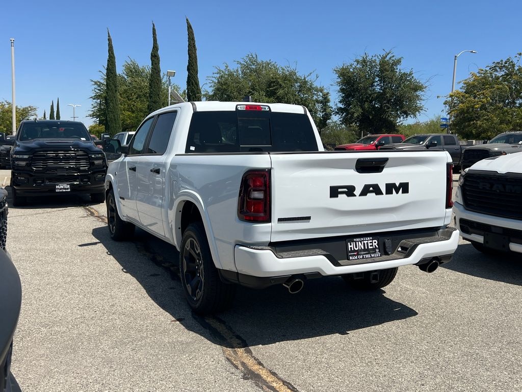 New 2026 Ram 1500 BIG HORN CREW CAB 4X2 5'7 BOX Pickup