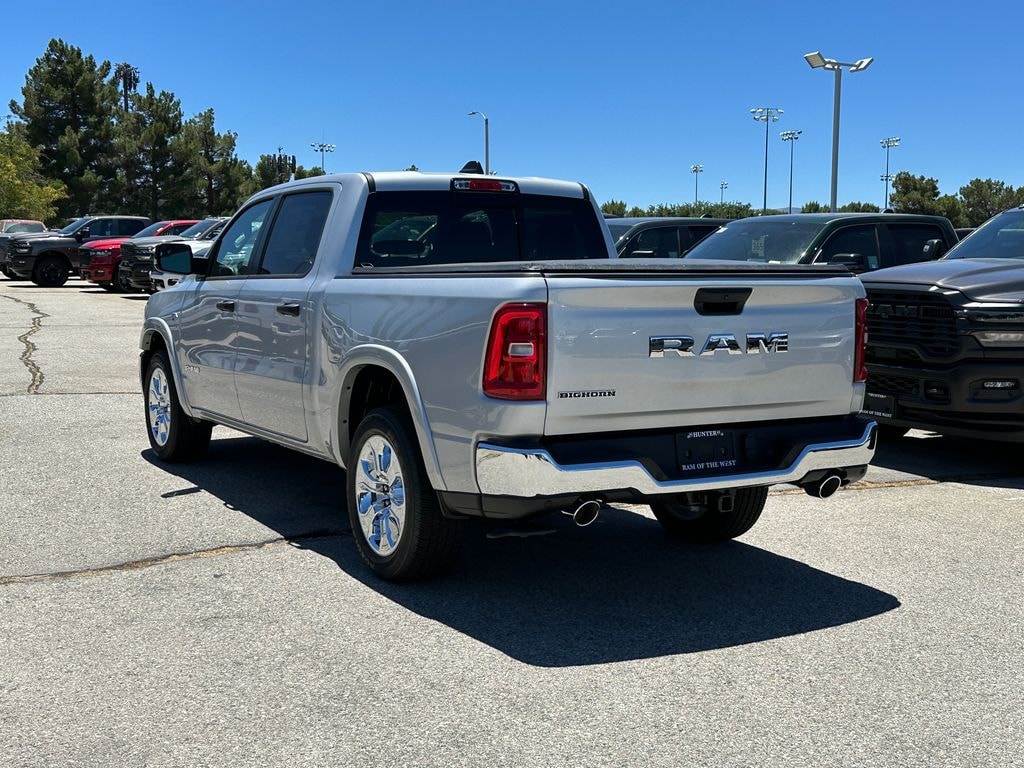New 2026 Ram 1500 BIG HORN CREW CAB 4X2 5'7 BOX Pickup