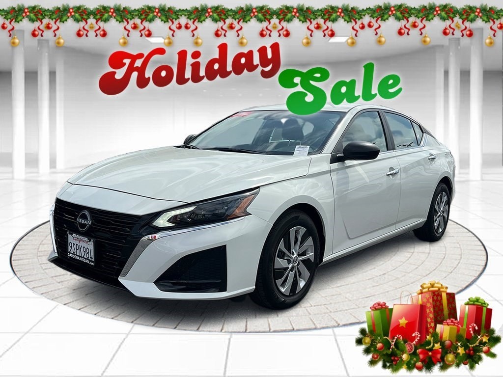 2025 Nissan Altima S's photo