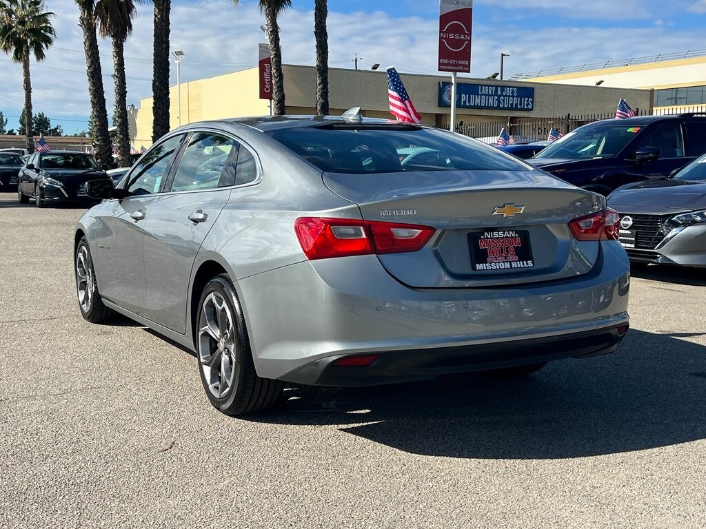 2024 Chevrolet Malibu 1500 RST photo 4