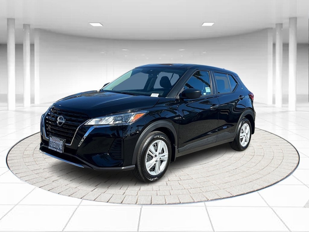 2025 Nissan KICKS PLAY