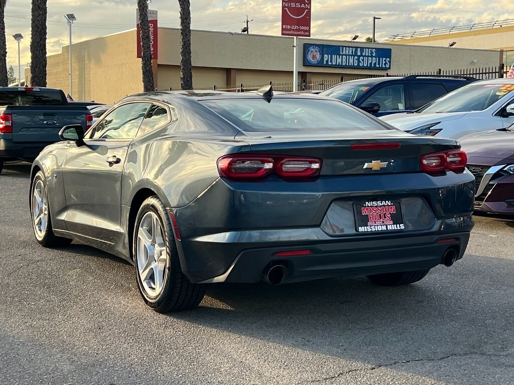 2023 Chevrolet Camaro 1LT photo 3