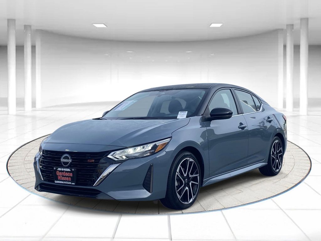 2025 Nissan Sentra SR CVT's photo