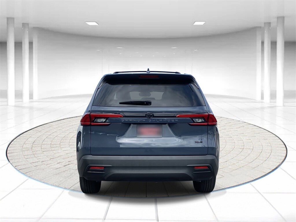 2024 Toyota Grand Highlander XLE photo 2