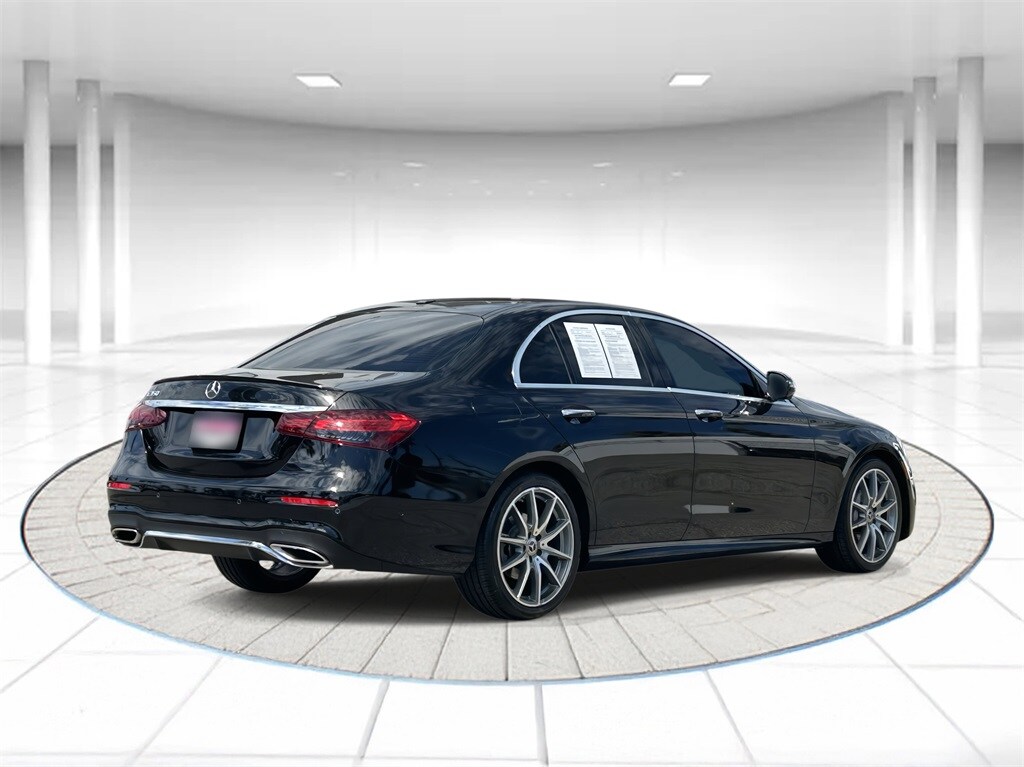 2022 Mercedes Benz E 350 Sedan photo 4