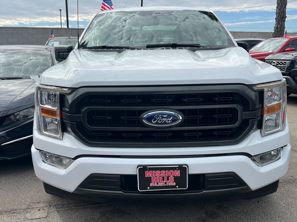 2021 Ford F-150 XLT photo 2