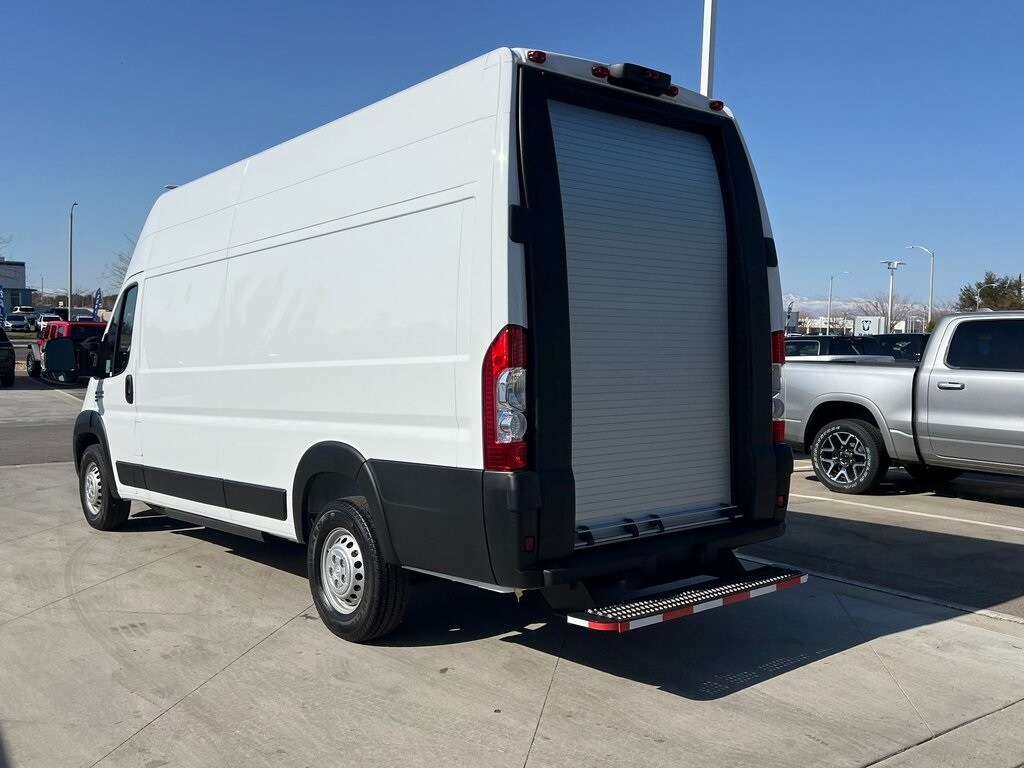 2024 Ram ProMaster 3500 photo 3