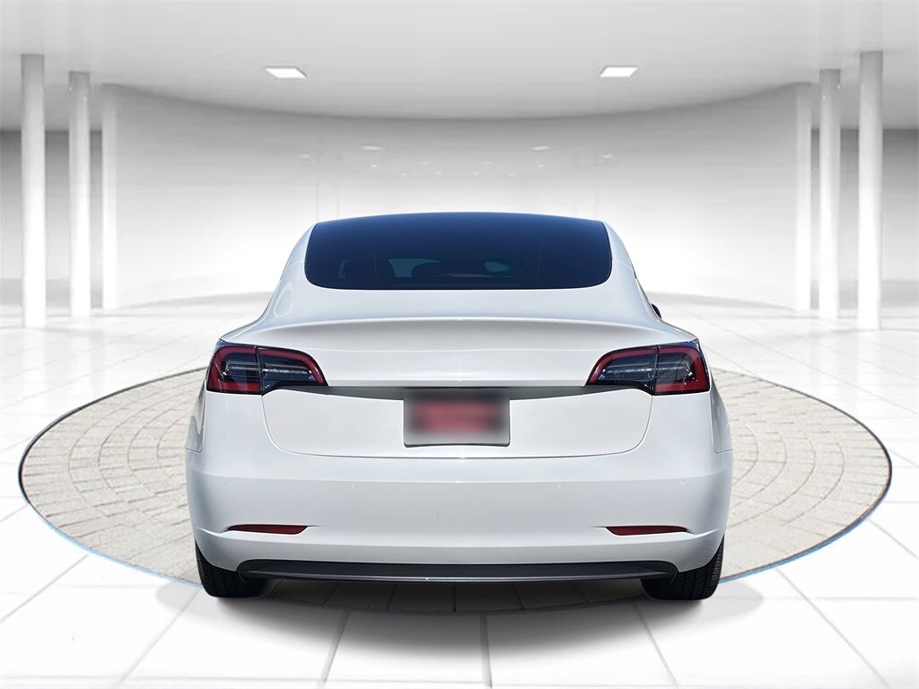 2022 Tesla Model 3 Long Range photo 3