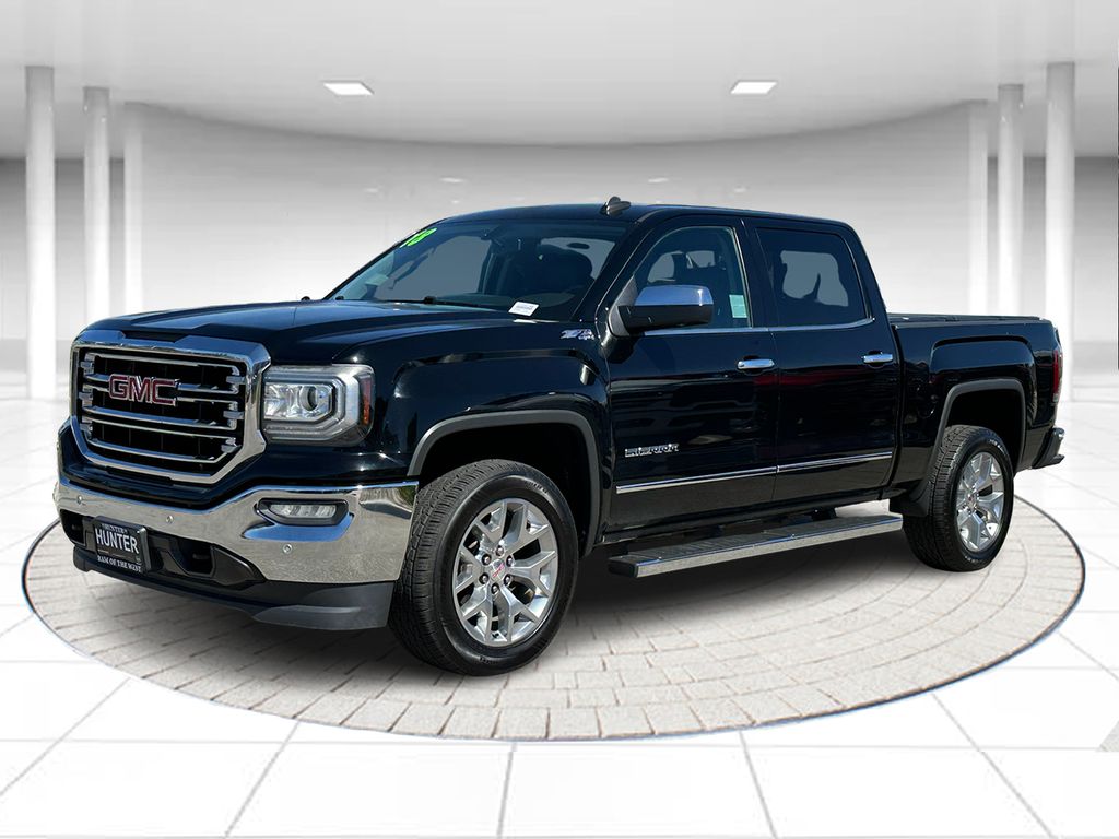 2018 GMC Sierra 4WD Crew Cab Short Box SLT's photo