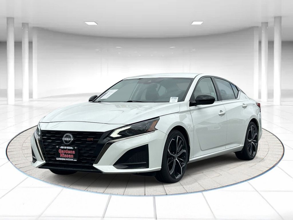 2024 Nissan Altima 2.5 SR's photo