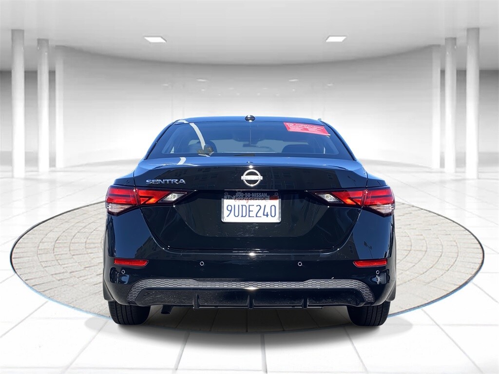 2025 Nissan Sentra SV photo 3