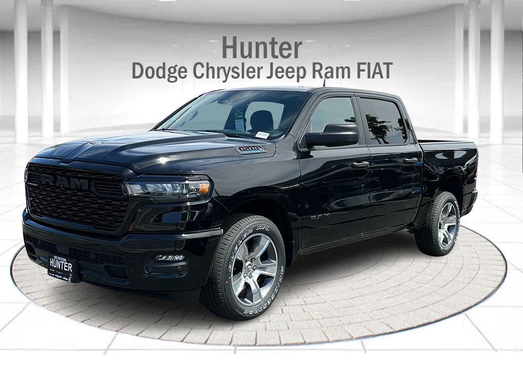 New 2026 Ram 1500 EXPRESS CREW CAB 4X2 5'7 BOX Pickup