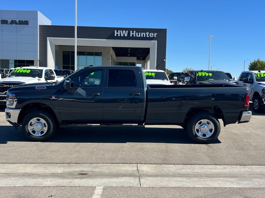 2026 Ram 3500 Tradesman photo 3