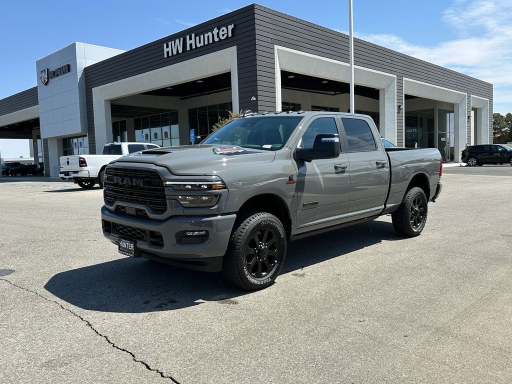 New 2026 Ram 2500 LARAMIE CREW CAB 4X4 6'4 BOX Pickup