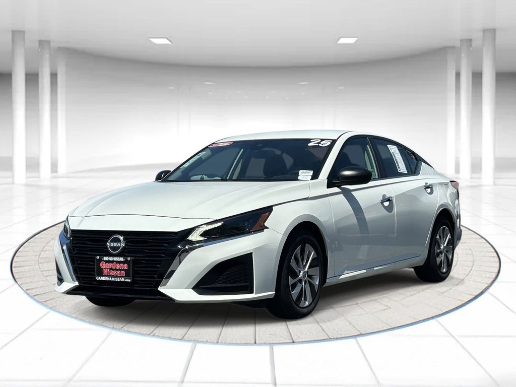 2025 Nissan Altima