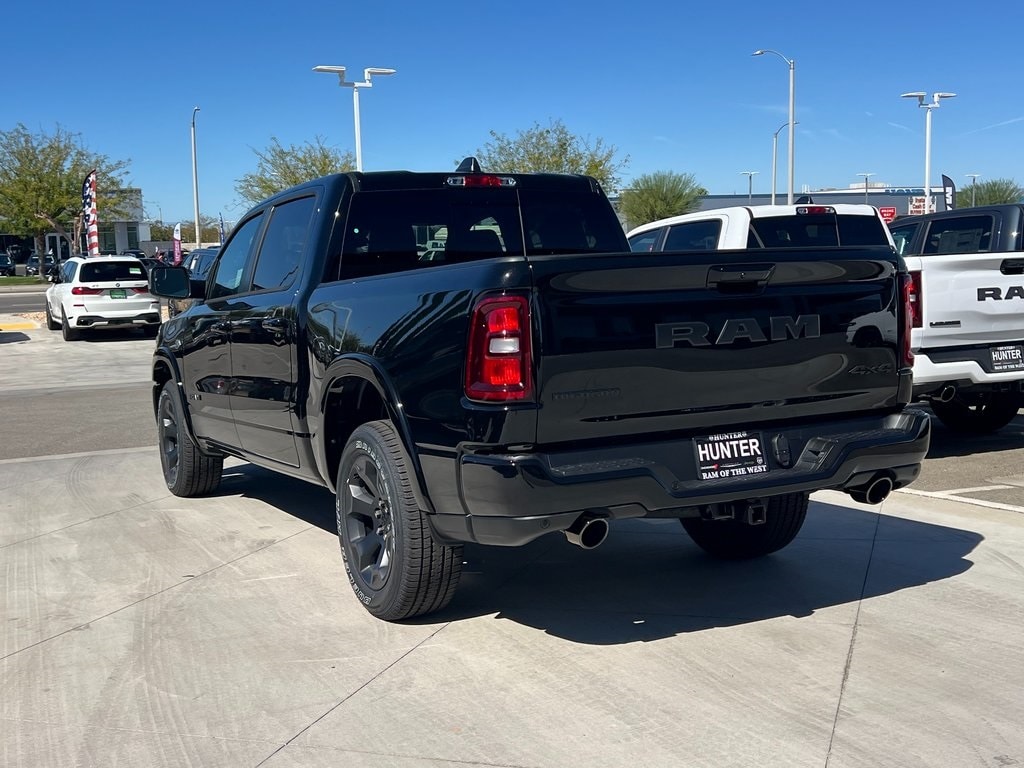 New 2026 Ram 1500 BIG HORN CREW CAB 4X4 5'7 BOX Pickup