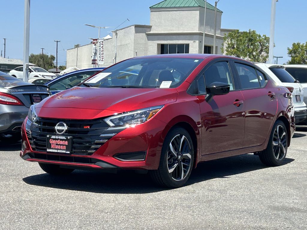 2025 Nissan Versa 1.6 SR CVT's photo