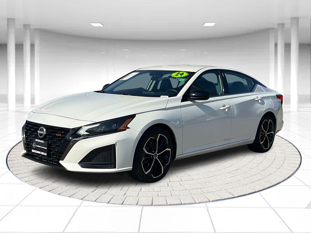 2024 Nissan Altima 2.5 SR's photo