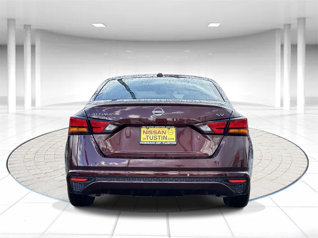 2024 Nissan Altima 2.5 SV photo 2
