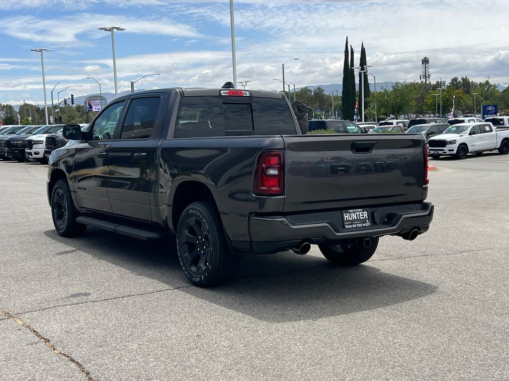 New 2026 Ram 1500 EXPRESS CREW CAB 4X4 5'7 BOX Pickup