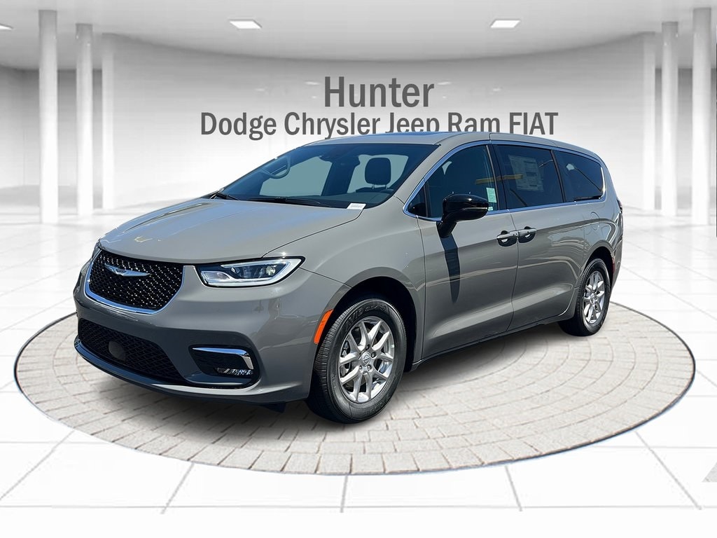 2025 Chrysler Pacifica Passenger Van 