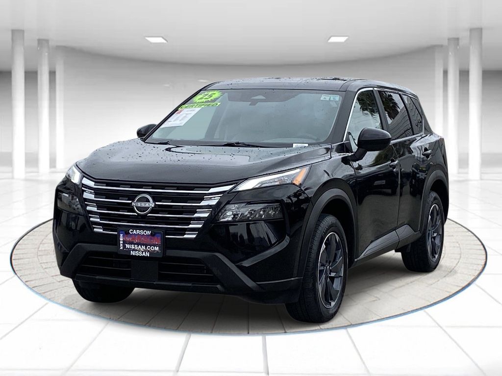2025 Nissan Rogue SV FWD's photo