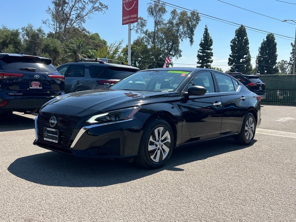 2025 Nissan Altima 2.5 S photo 2