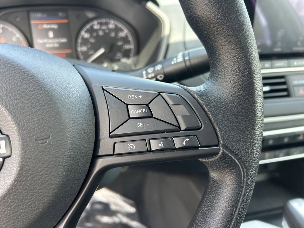 2025 Nissan Altima S - Photo 28