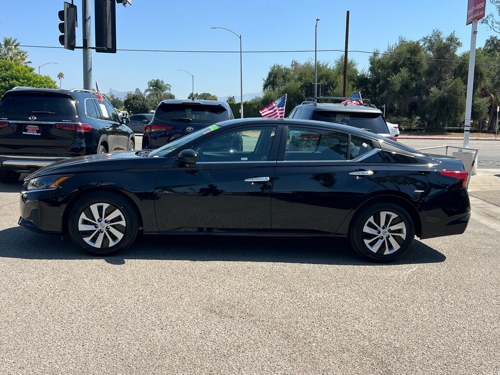 2025 Nissan Altima 2.5 S photo 3