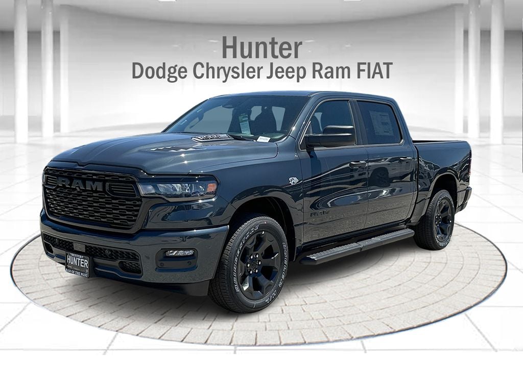 New 2026 Ram 1500 EXPRESS CREW CAB 4X4 5'7 BOX Pickup