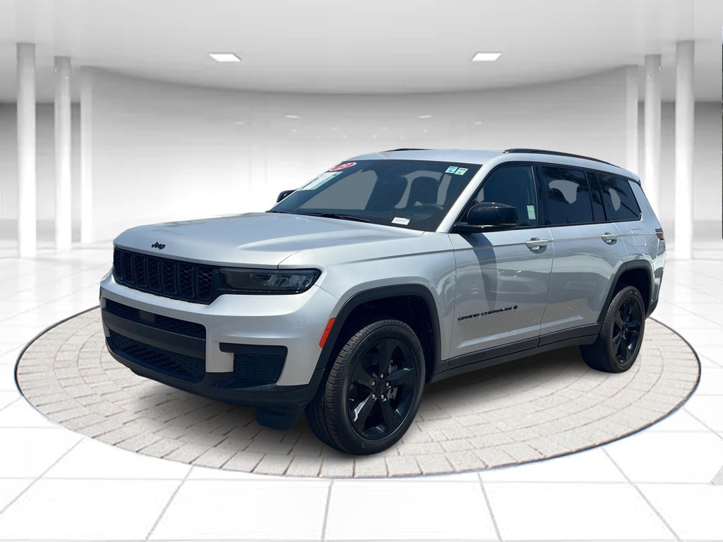 2024 Jeep Grand Cherokee L Summit Reserve photo 4