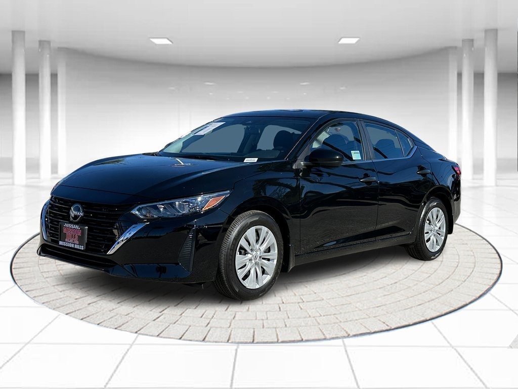 2025 Nissan Sentra S's photo