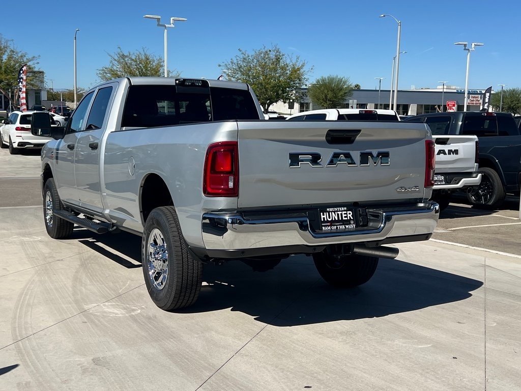 New 2025 Ram 2500 TRADESMAN CREW CAB 4X4 8' BOX Pickup