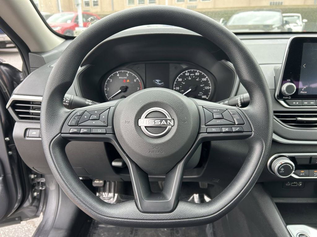2025 Nissan Altima S - Photo 25