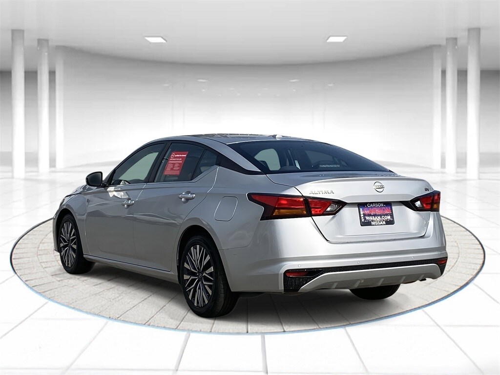 2023 Nissan Altima 2.5 SV photo 2