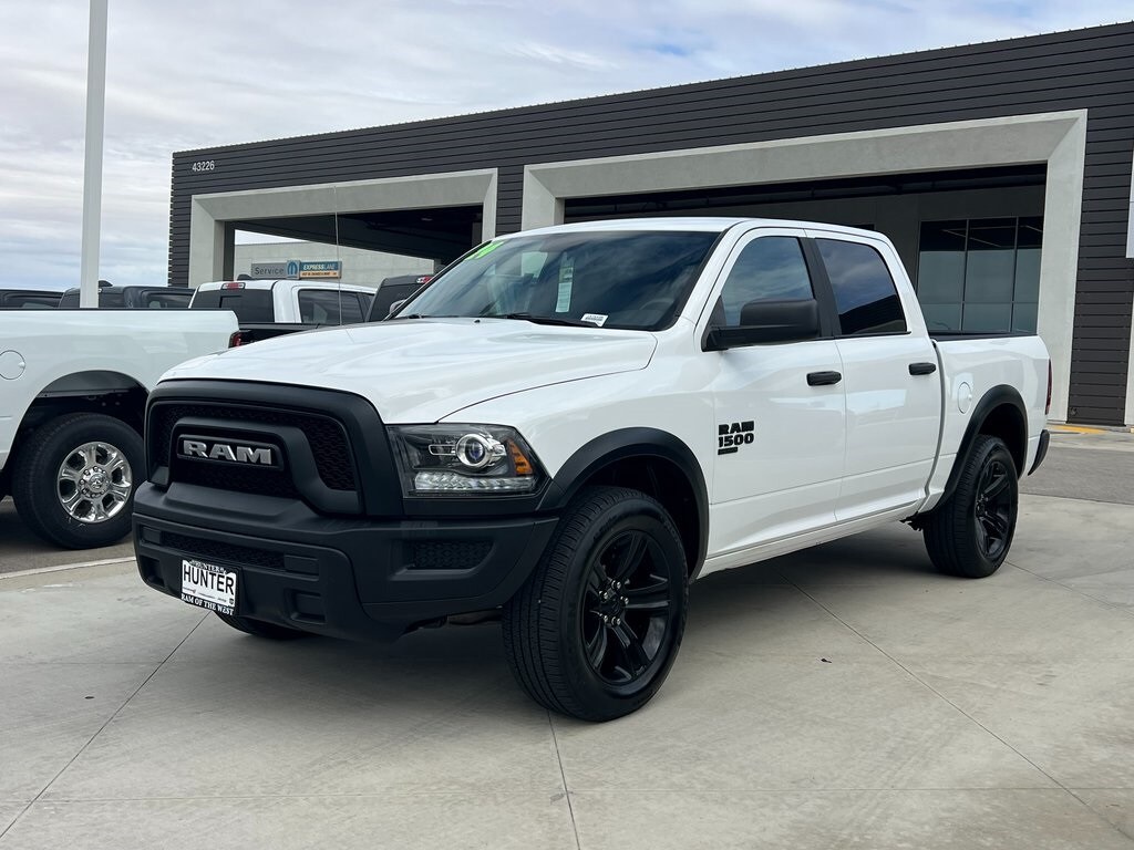 2024 Ram 1500 Classic Warlock photo 2