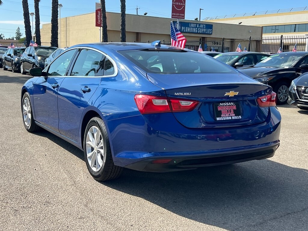 2023 Chevrolet Malibu 1LT photo 4