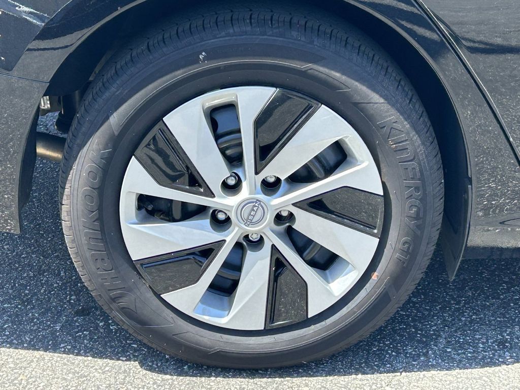 2025 Nissan Altima S - Photo 8