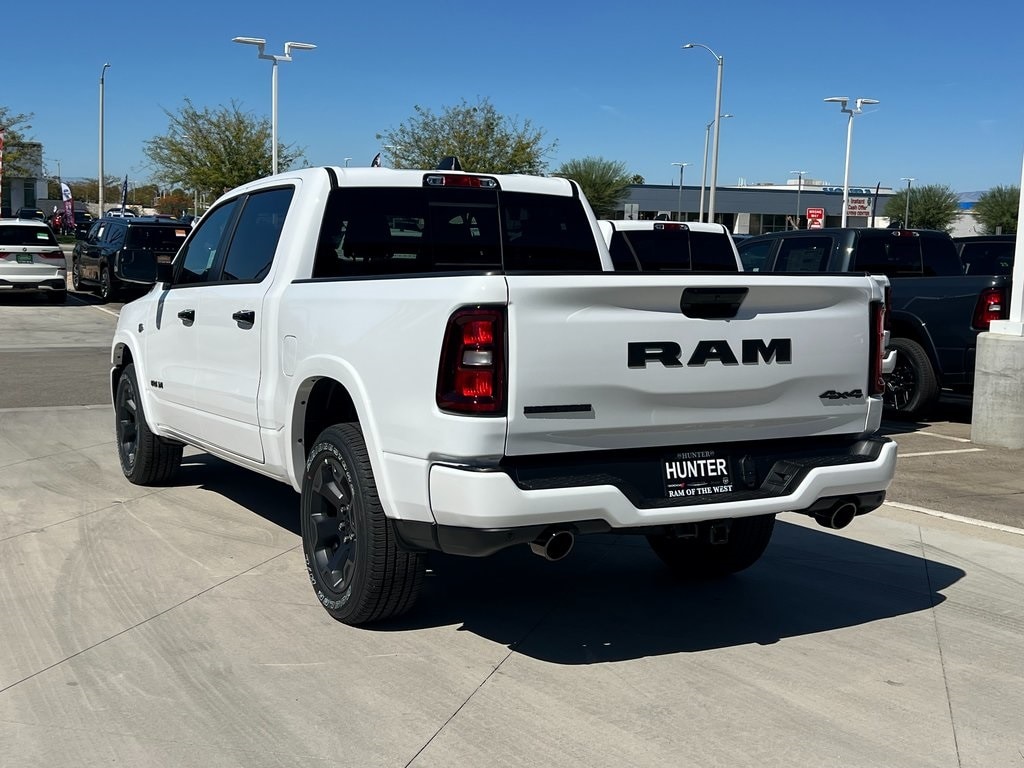 New 2026 Ram 1500 BIG HORN CREW CAB 4X4 5'7 BOX Pickup