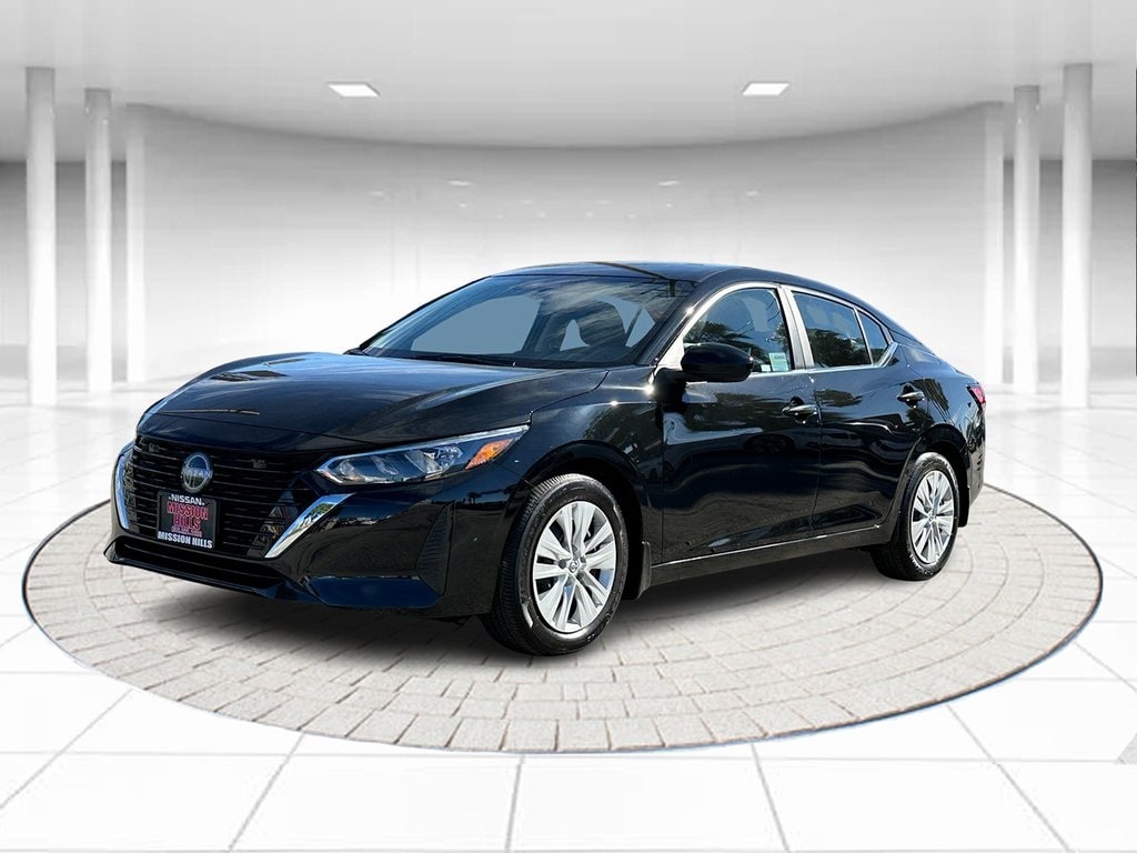 2025 Nissan Sentra S's photo
