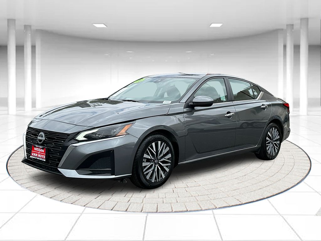 2024 Nissan Altima 2.5 SV's photo