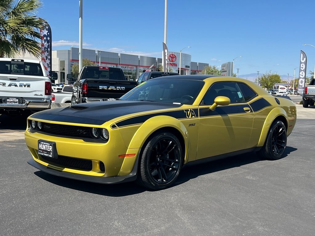 2021 Dodge Challenger R/T Scat Pack Widebody photo 2