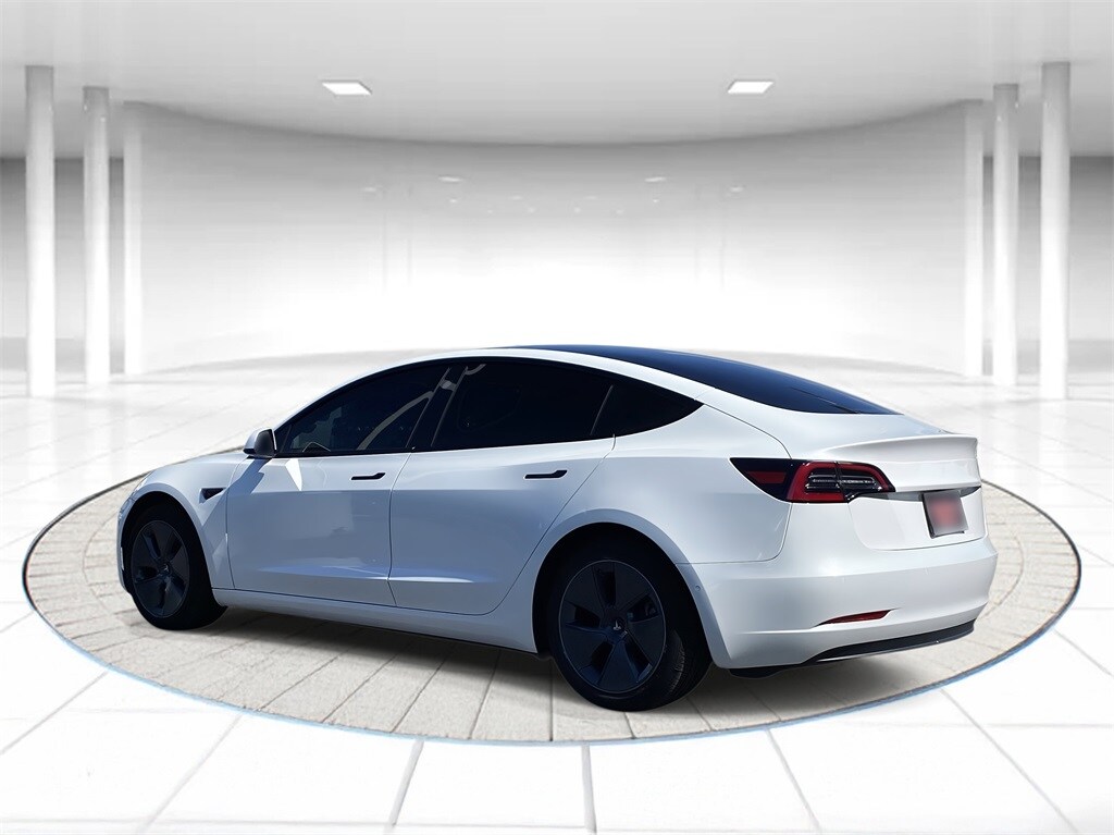 2022 Tesla Model 3 Long Range photo 2
