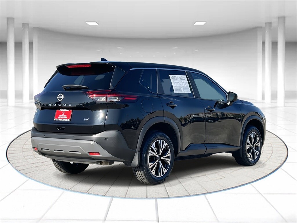 2023 Nissan Rogue SV photo 4