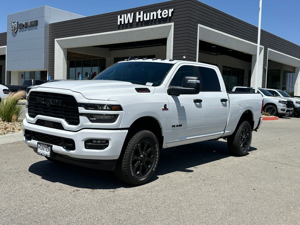 New 2026 Ram 2500 BIG HORN CREW CAB 4X4 6'4 BOX Pickup