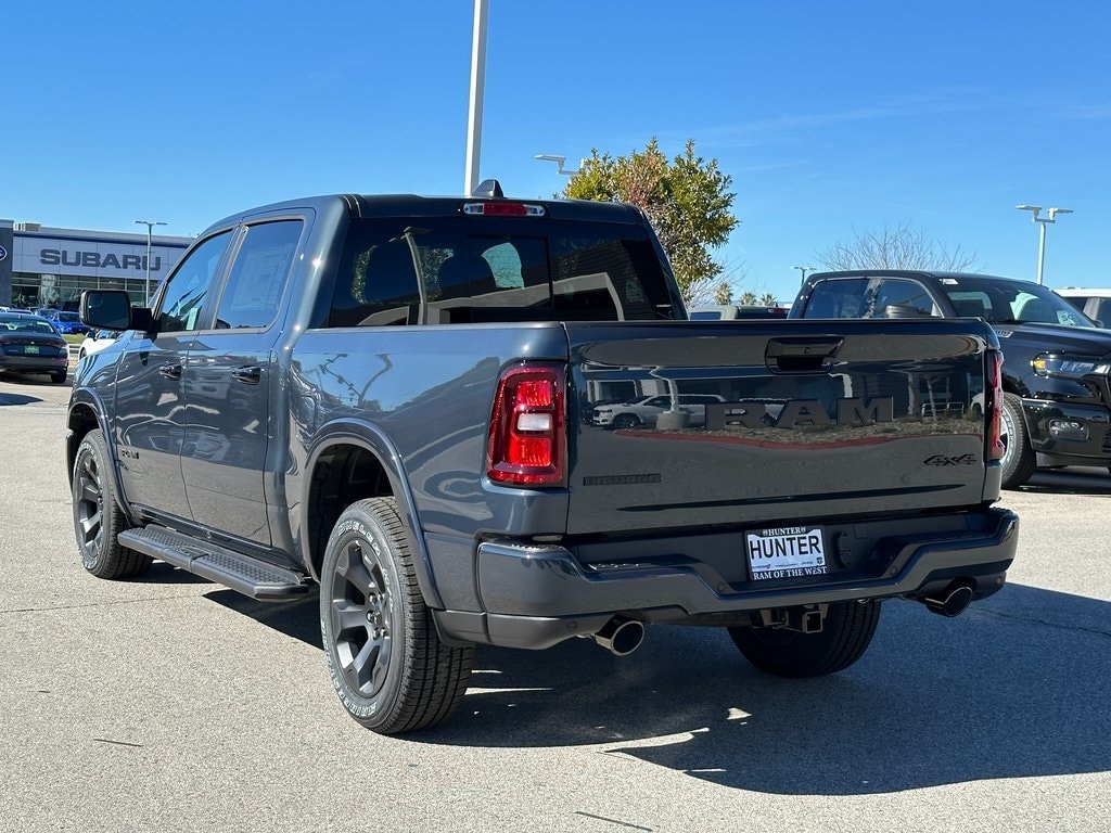 New 2026 Ram 1500 BIG HORN CREW CAB 4X4 5'7 BOX Pickup