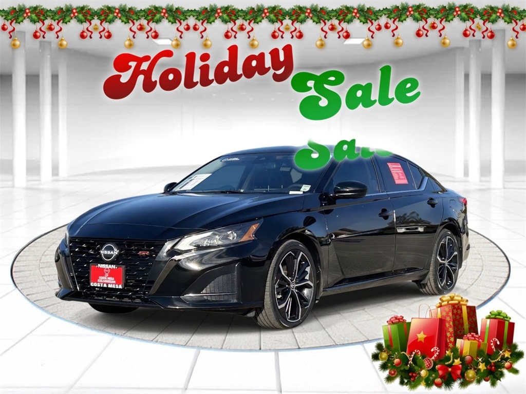 2023 Nissan Altima SR's photo