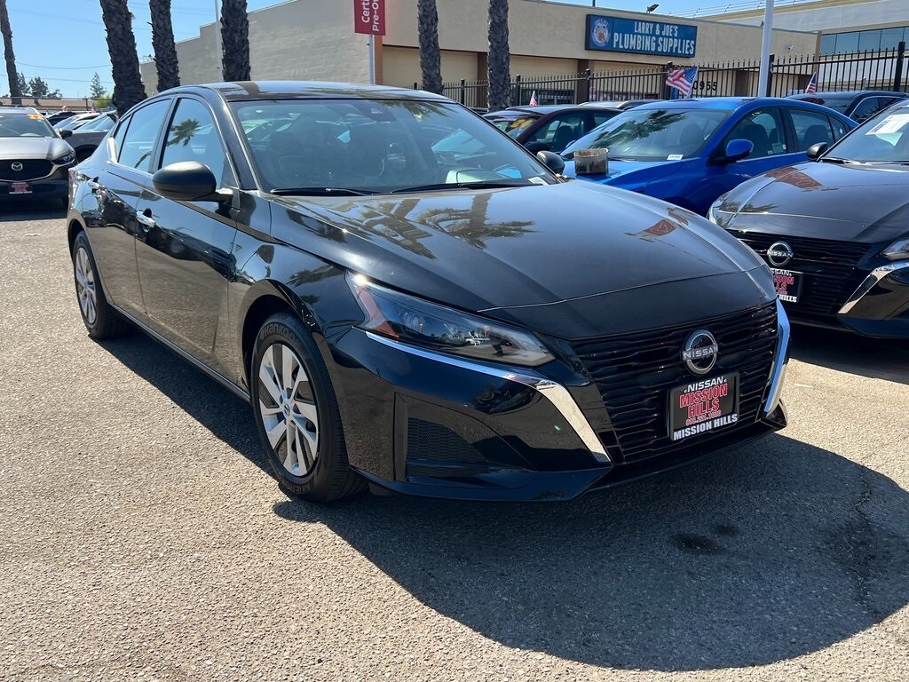 2025 Nissan Altima 2.5 S photo 4