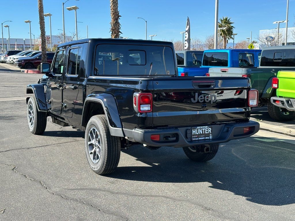 New 2026 Jeep Gladiator SPORT S 4X4 Pickup